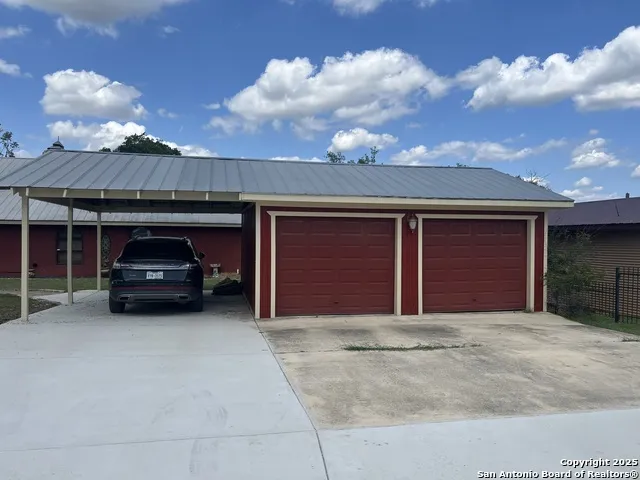 782 Lakeshore Bandera, TX 78003