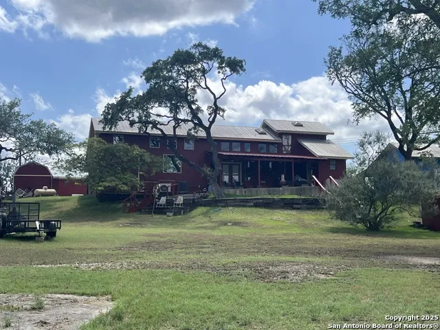 782 Lakeshore Bandera, TX 78003