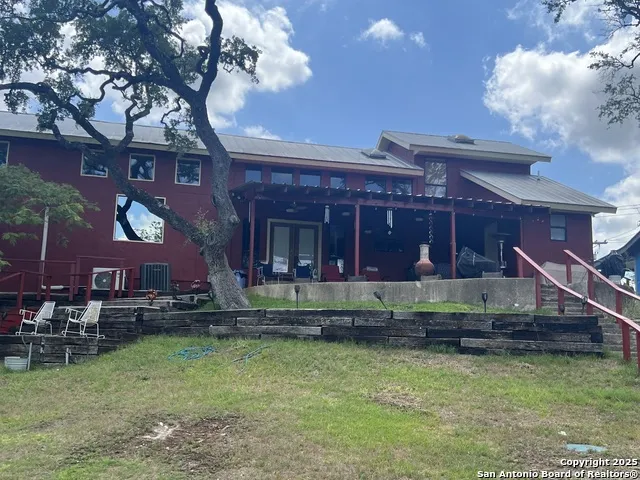 782 Lakeshore Bandera, TX 78003