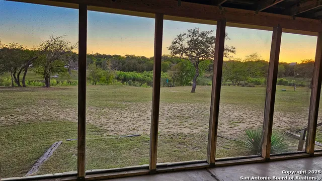 1647 Rio Ranchero Pipe Creek, TX 78063