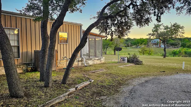 1647 Rio Ranchero Pipe Creek, TX 78063