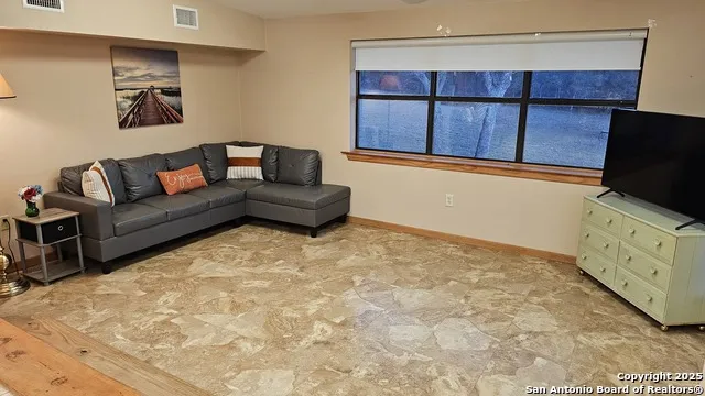 1647 Rio Ranchero Pipe Creek, TX 78063