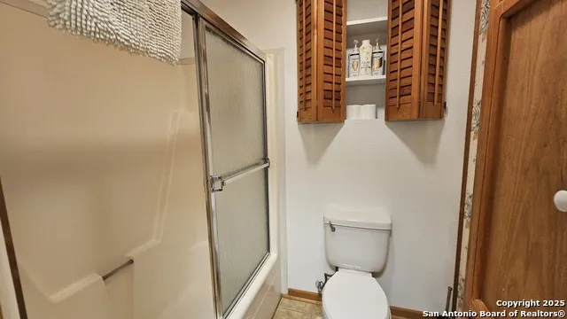 1647 Rio Ranchero Pipe Creek, TX 78063