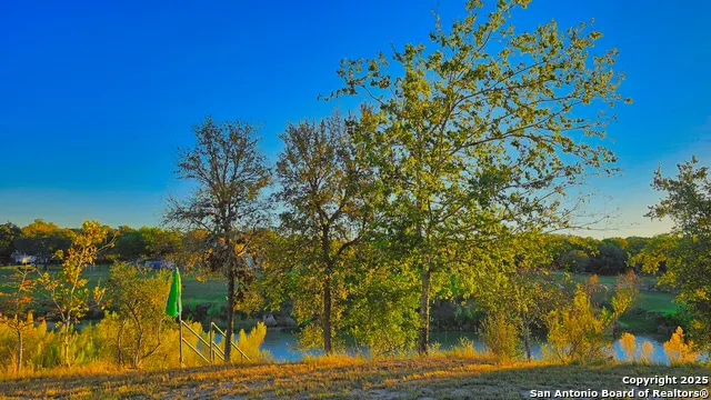 1647 Rio Ranchero Pipe Creek, TX 78063