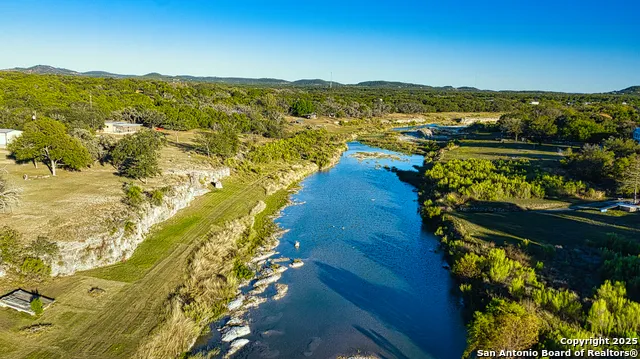 1647 Rio Ranchero Pipe Creek, TX 78063