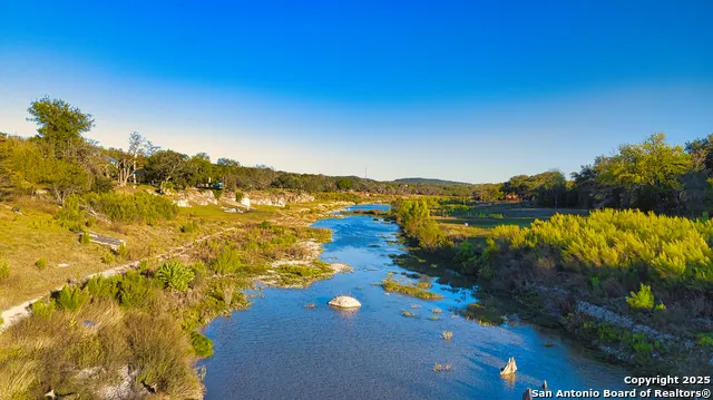 1647 Rio Ranchero Pipe Creek, TX 78063