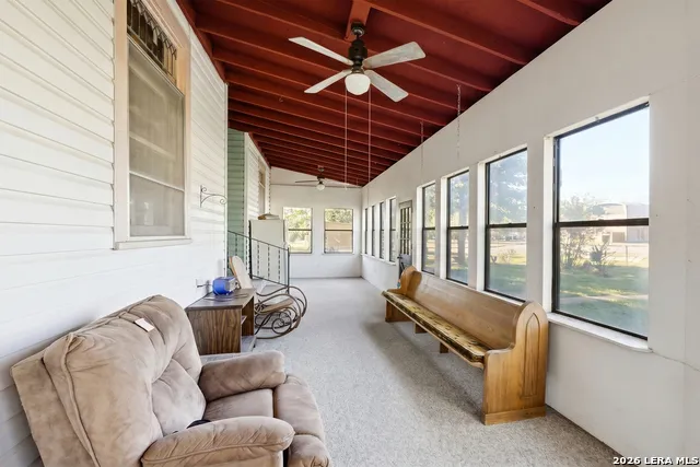 1028 Jefferson St Kerrville, TX 78028