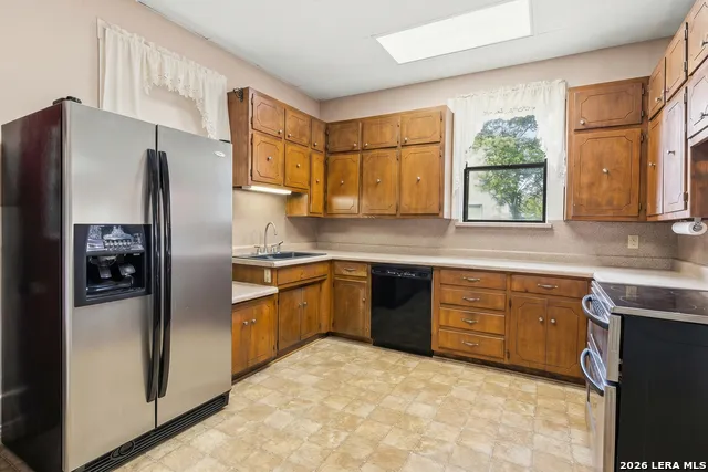 1028 Jefferson St Kerrville, TX 78028