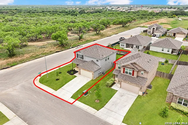 20039 Lonesome Dove Lytle, TX 78052