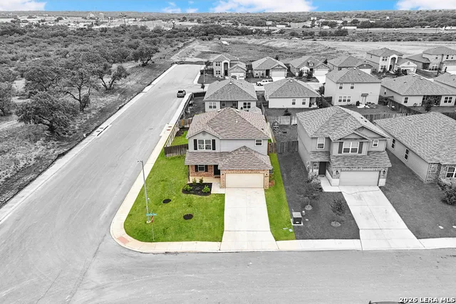 20039 Lonesome Dove Lytle, TX 78052