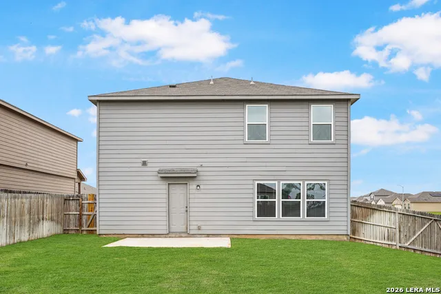 20039 Lonesome Dove Lytle, TX 78052