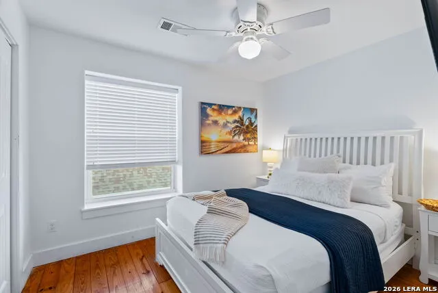 2120 11th St #404 Port Aransas, TX 78373