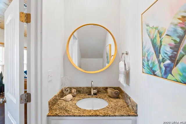2120 11th St #404 Port Aransas, TX 78373
