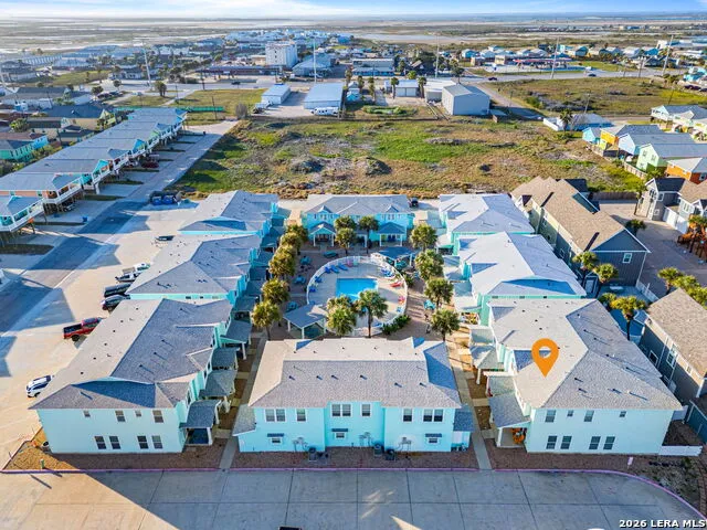 2120 11th St #404 Port Aransas, TX 78373