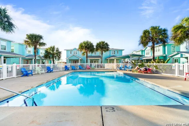 2120 11th St #404 Port Aransas, TX 78373