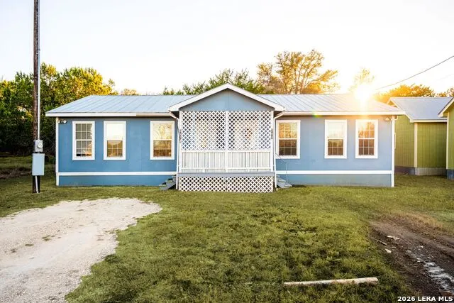 289 Chaparral Dr Bandera, TX 78003