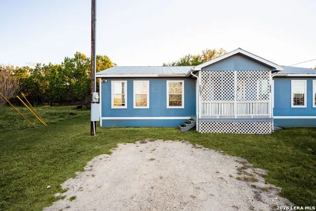 289 Chaparral Dr Bandera, TX 78003