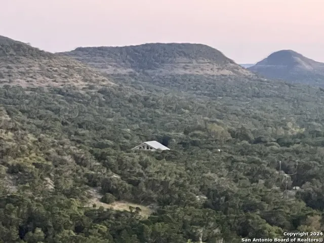 2366 THE LOW RD San Marcos, TX 78666