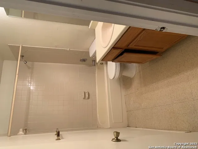 6307 BOSTONIAN Unit 2 San Antonio, TX 78218