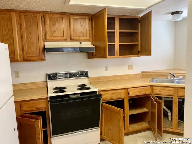 6307 BOSTONIAN Unit 2 San Antonio, TX 78218