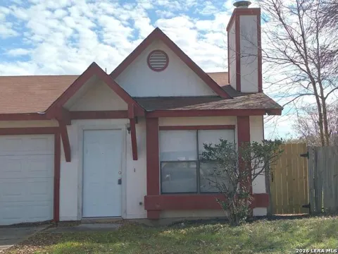 2502 Corian Glen