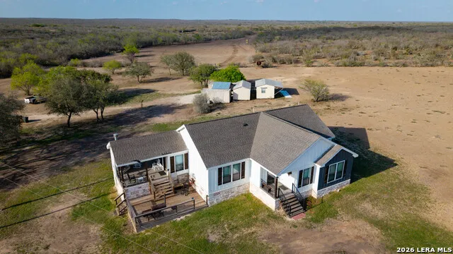 208 WELL PAD RD George West, TX 78022
