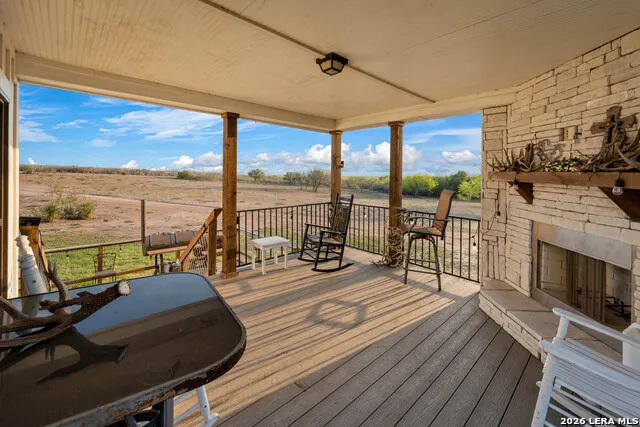 208 WELL PAD RD George West, TX 78022