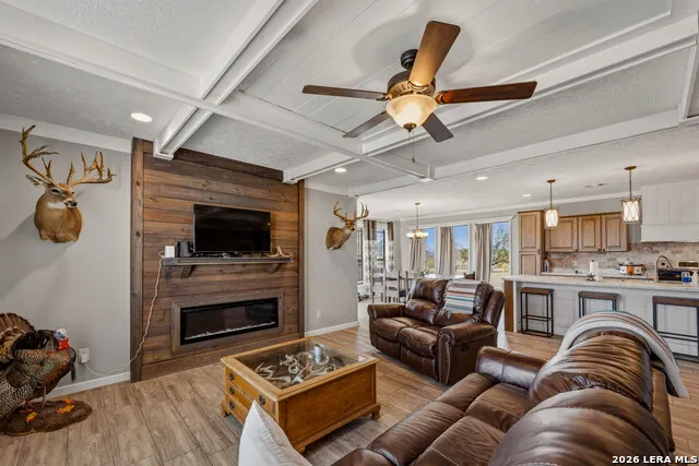208 WELL PAD RD George West, TX 78022