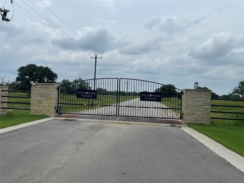 501 Pintail Lane Columbus, TX 78934