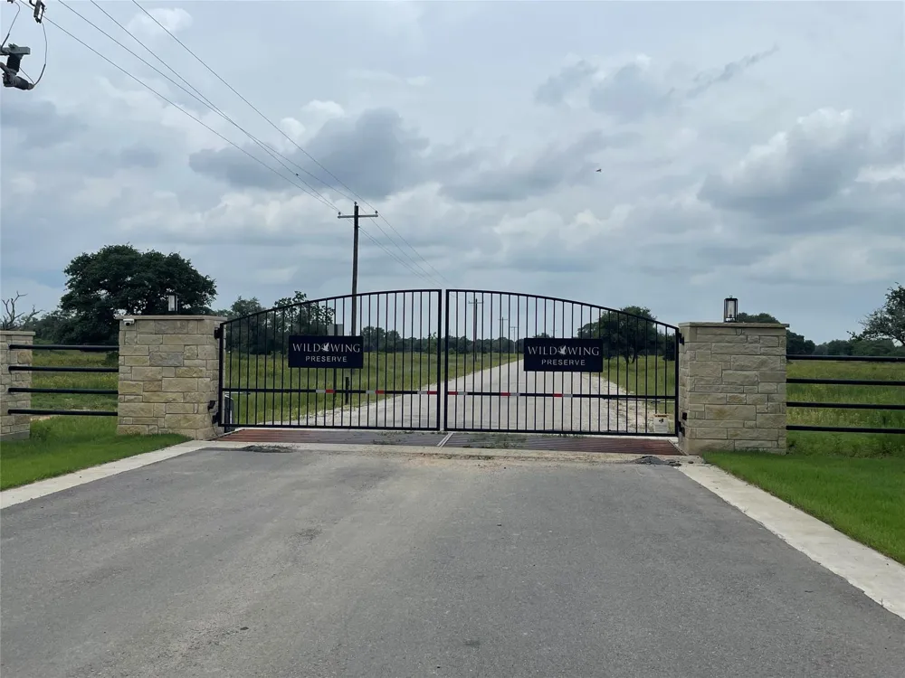 501 Pintail Lane Columbus, TX 78934