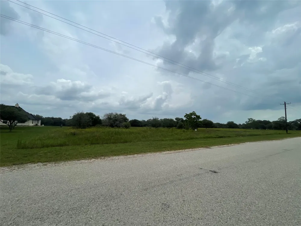 501 Pintail Lane Columbus, TX 78934