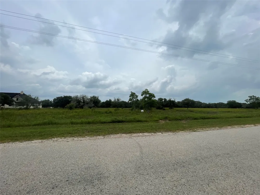 501 Pintail Lane Columbus, TX 78934
