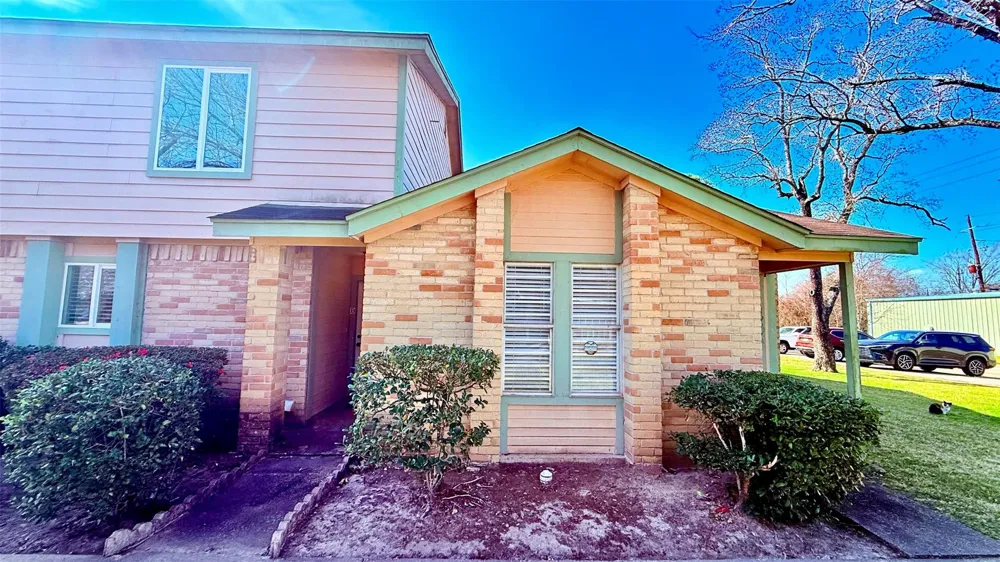 1927 Country Village Boulevard #B Humble, TX 77338