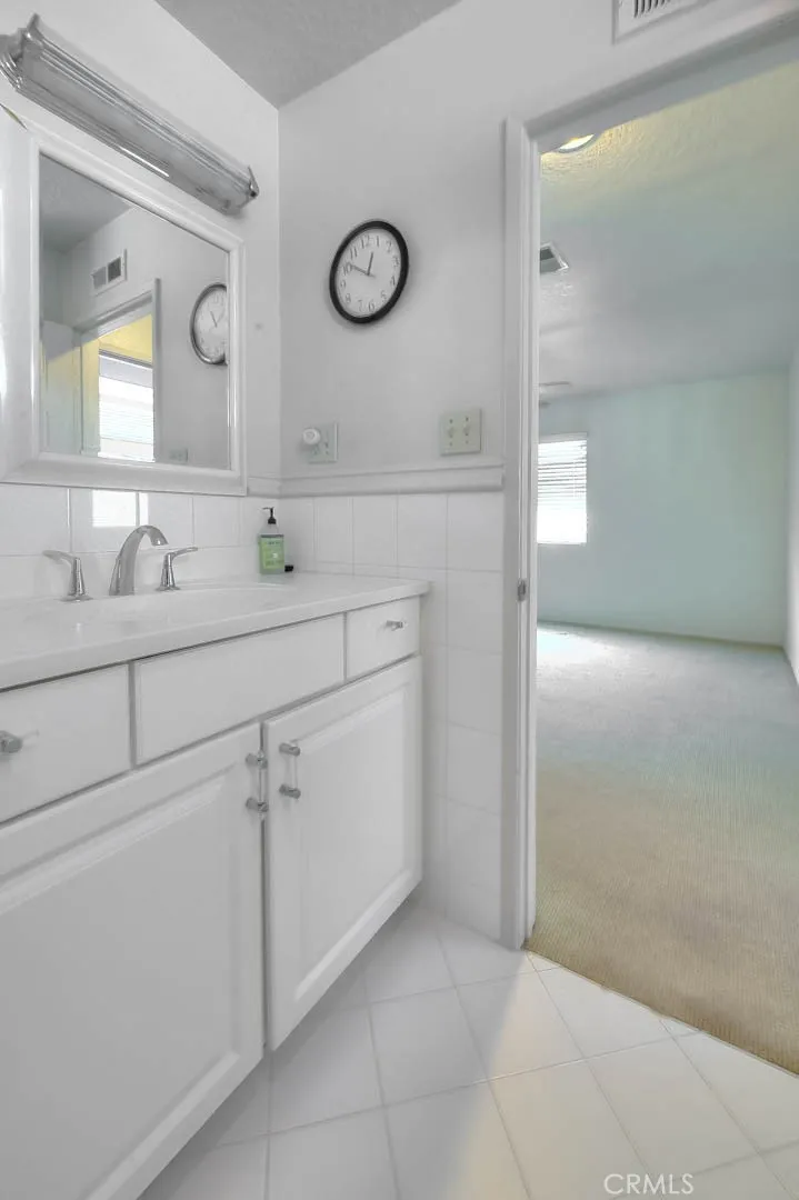 2156 Tomich Hacienda Heights, CA 91745