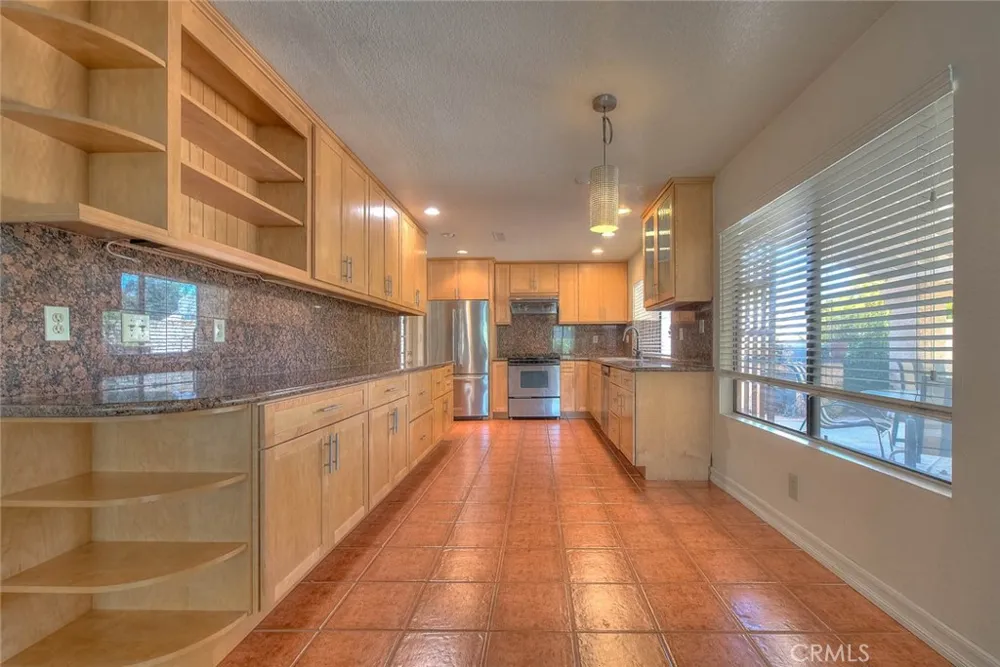 2156 Tomich Hacienda Heights, CA 91745