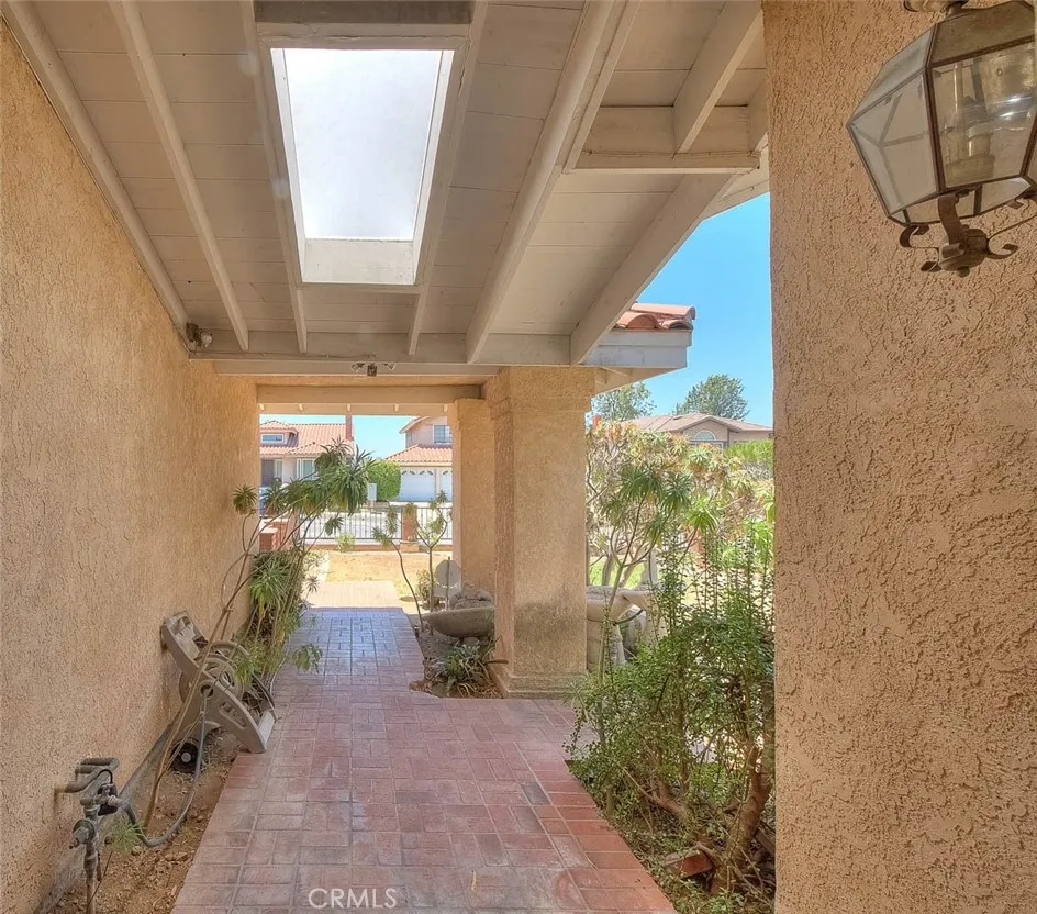 2156 Tomich Hacienda Heights, CA 91745