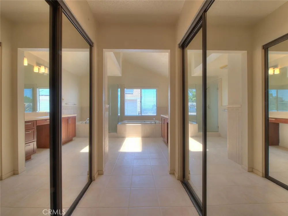 2156 Tomich Hacienda Heights, CA 91745