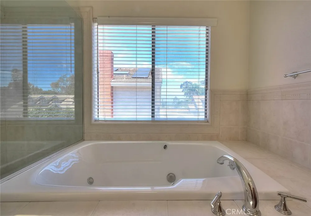 2156 Tomich Hacienda Heights, CA 91745