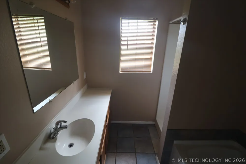 23377 Shoup Cameron, OK 74932