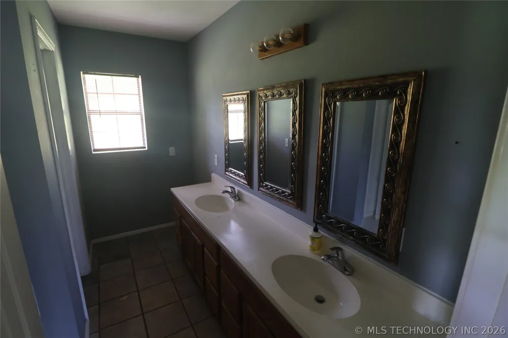 23377 Shoup Cameron, OK 74932