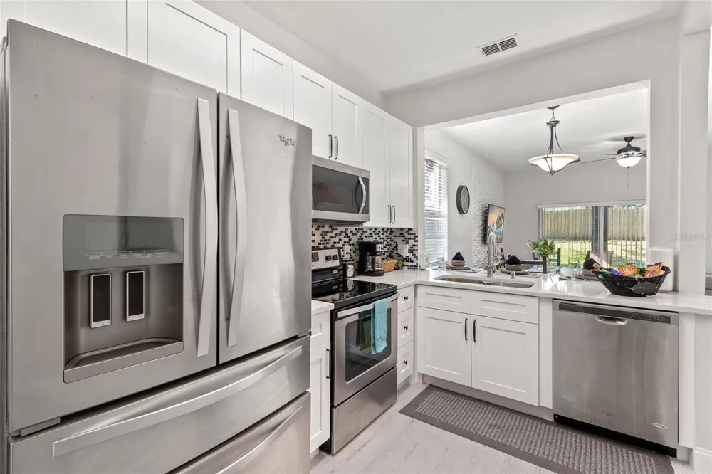 4040 CALABRIA AVENUE Davenport, FL 33897