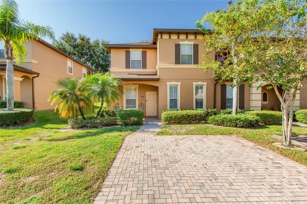 4040 CALABRIA AVENUE Davenport, FL 33897