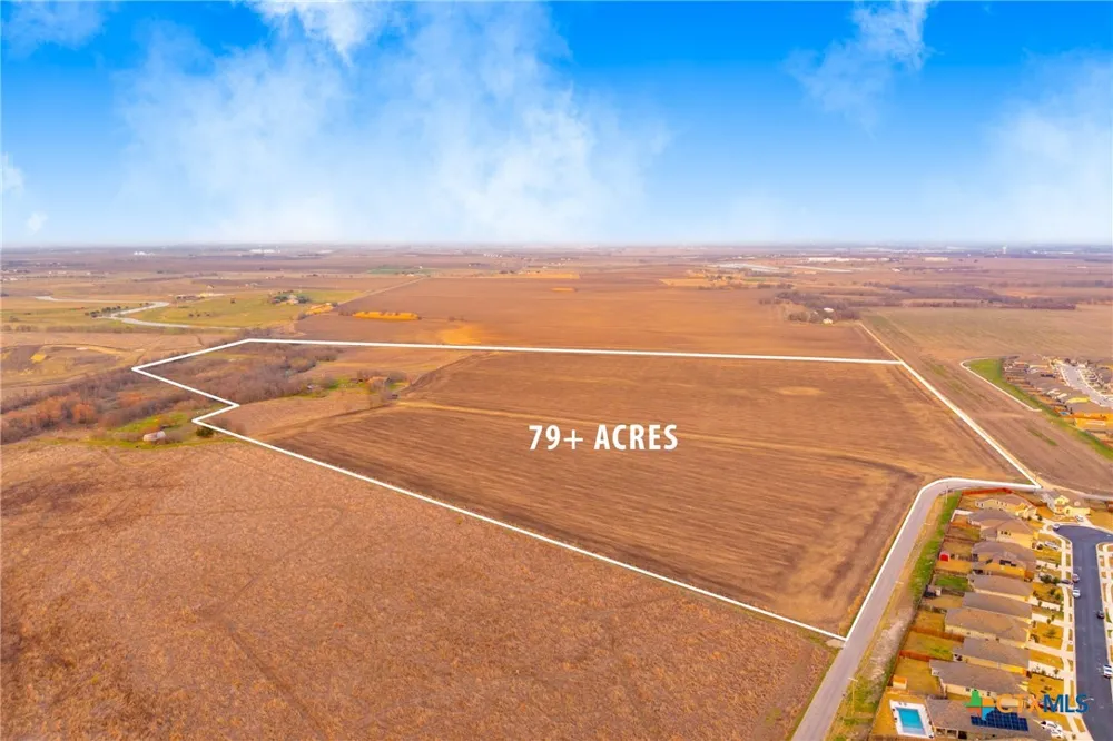 1501 County Road 132 Hutto, TX 78634