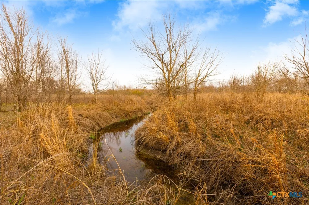 1501 County Road 132 Hutto, TX 78634