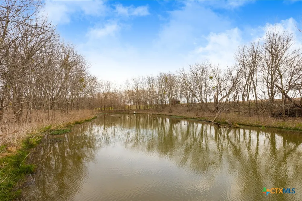 1501 County Road 132 Hutto, TX 78634
