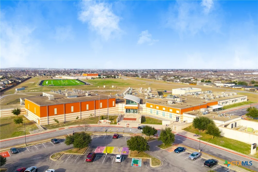 1501 County Road 132 Hutto, TX 78634