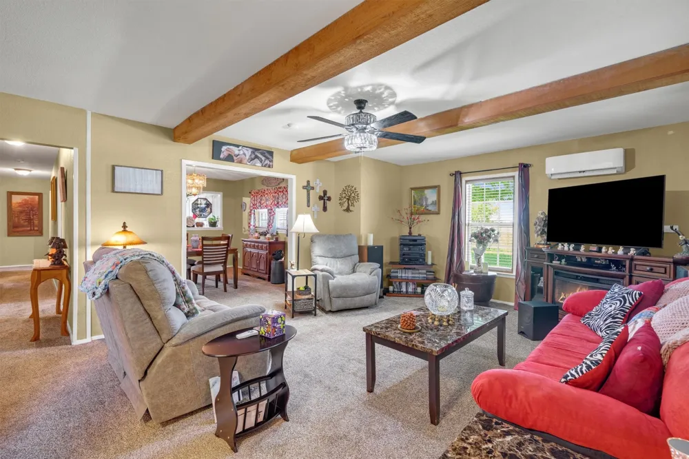 175 Hcr 3138 Bynum, TX 76631