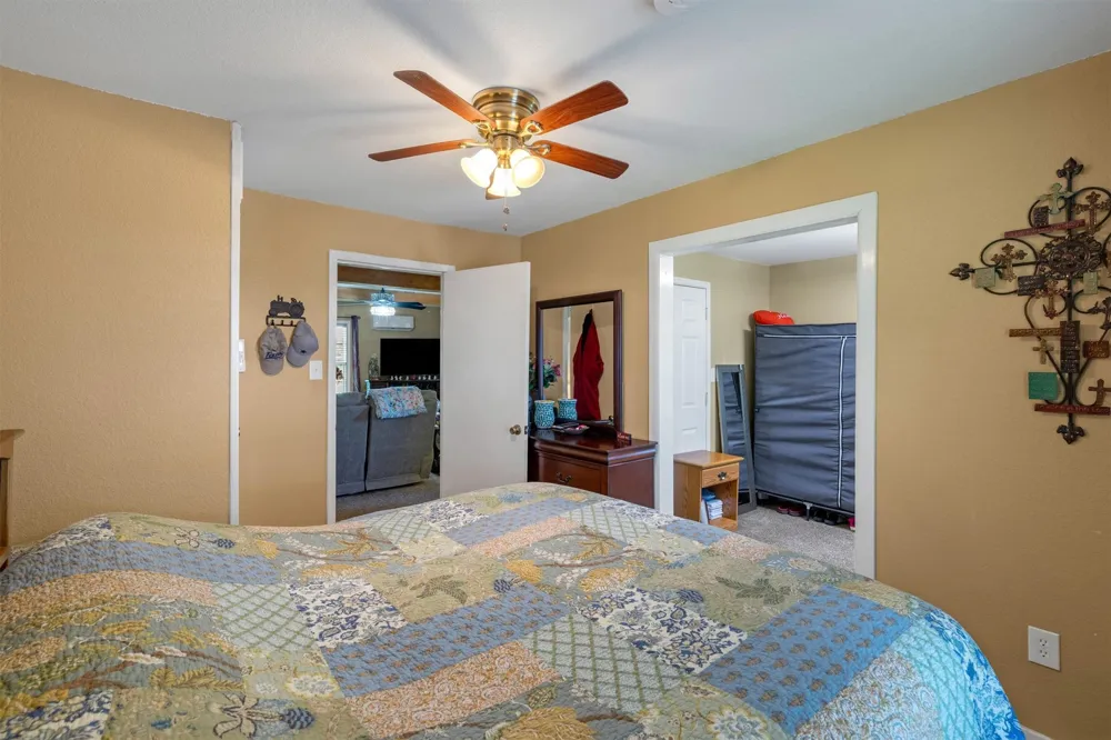 175 Hcr 3138 Bynum, TX 76631