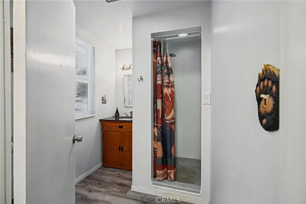 32800 Willow Running Springs, CA 92382