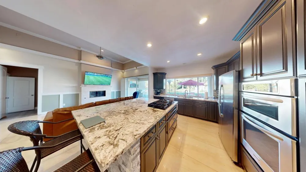 30 Lake Shore Drive Rancho Mirage, CA 92270